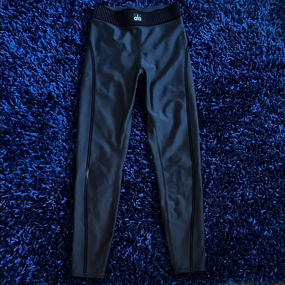 ALO Yoga Black Leggings High-Shine Performance Wear